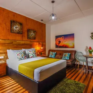 https://the-garden-lleras.colombiamedellinhotels.com
